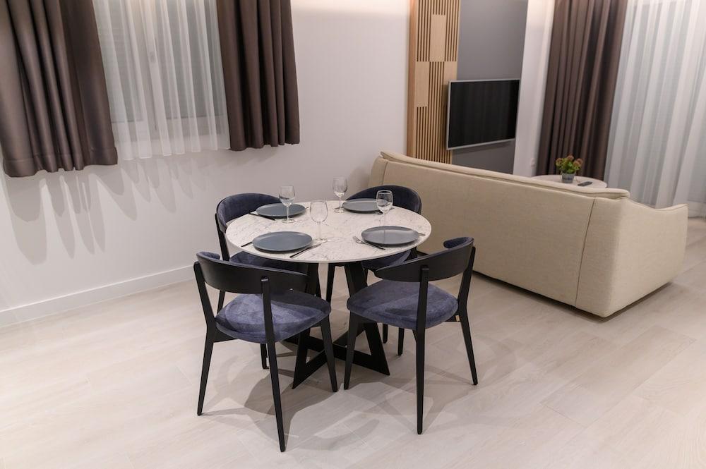 Hotel apartamentowy Malo Arbanija